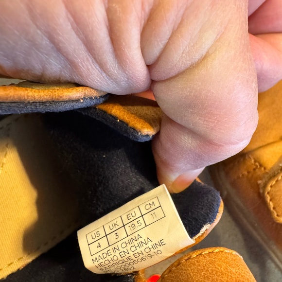 TOMS toddler boy shoes - Picture 7 of 7